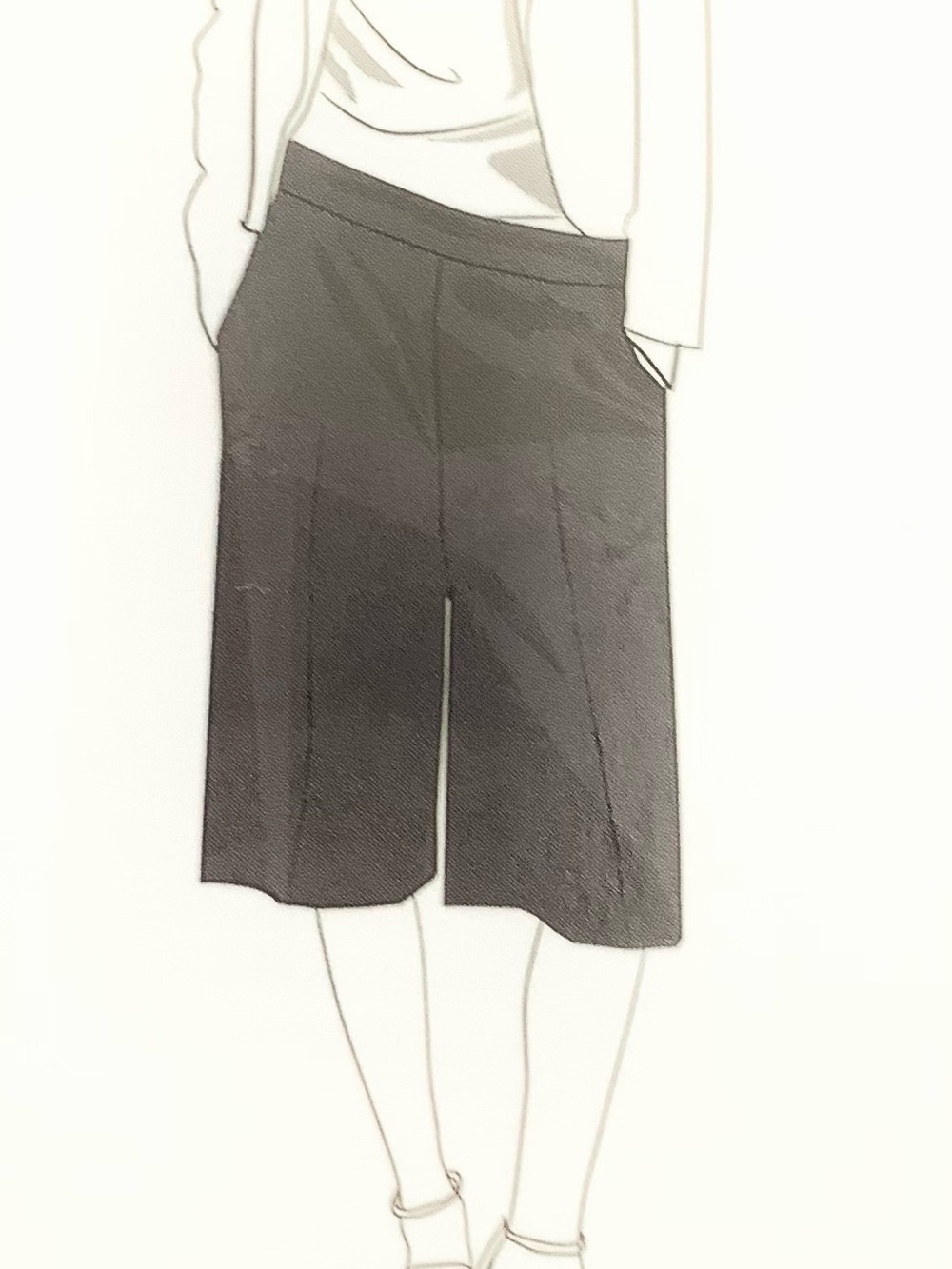 NEW Solenne Classic Women's Black Bermuda Shorts - Relaxed Tailored Fit
